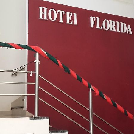 Hotel Florida Saladas Exteriör bild